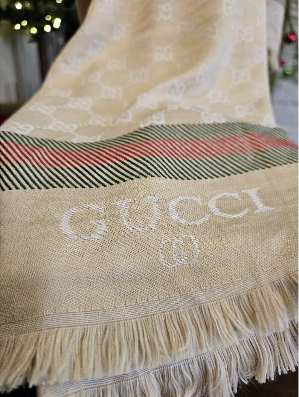 Authentic GUCCI Large Scarf Beige GG Monogram Silk Blend Fringe Web Stripe 30x75 - Picture 4 of 8